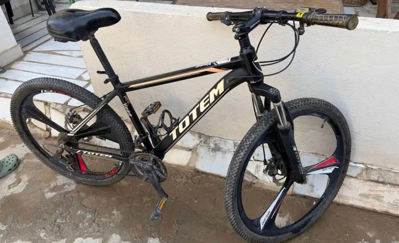 Dhahrat Laban, Bicycles, SAR 500,  النوع: سيكل جبلي Totem Brand (Mountain Bike) المساعد الأمامي: موج