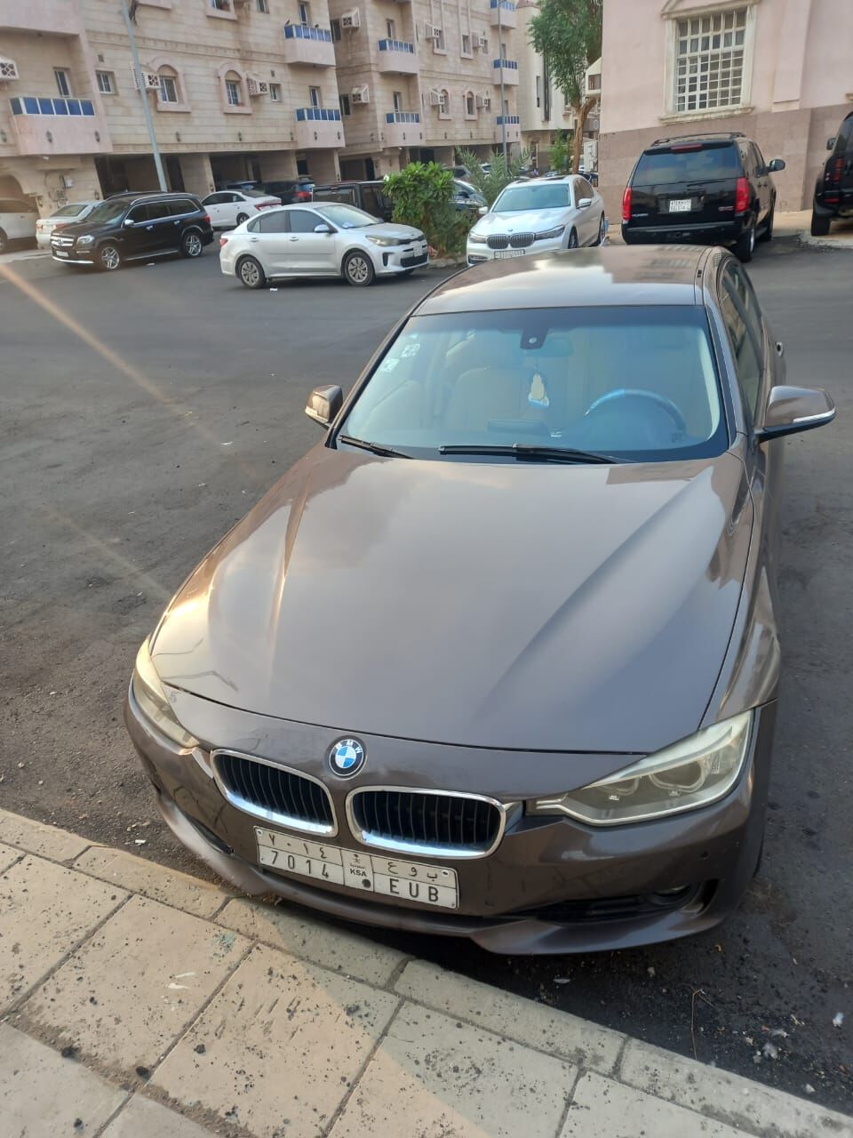 Jeddah, Vehicles, Cars & Trucks , SAR 30000,  BMW 320i,  2012,  Automatic,  261000 KM,  For Sale   In Very Good Condition