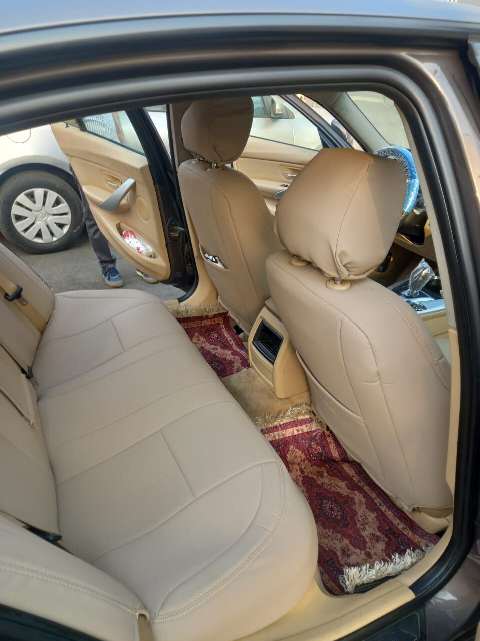 Jeddah, Vehicles, Cars & Trucks , SAR 30000,  BMW 320i,  2012,  Automatic,  261000 KM,  For Sale   In Very Good Condition