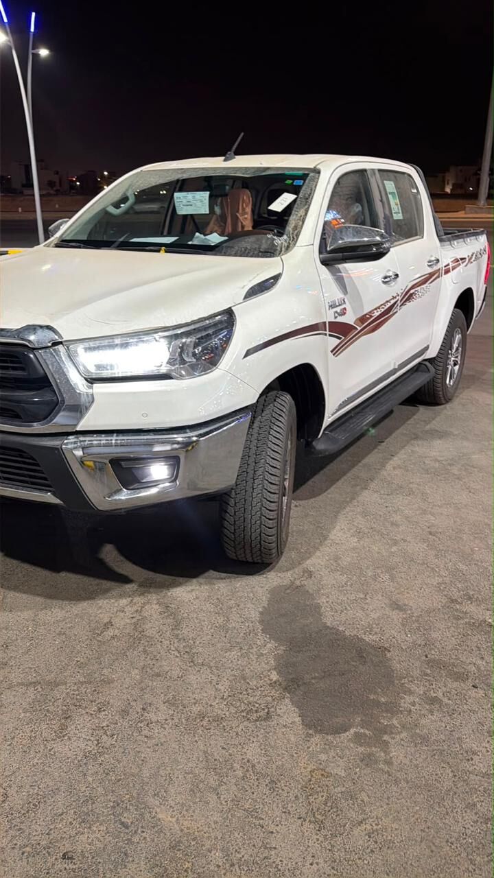Riyadh, Vehicle Lease Transfer, SAR 8000,  TOYOTA HILUX Diesel  4x4 For Rent Available Without Driver.