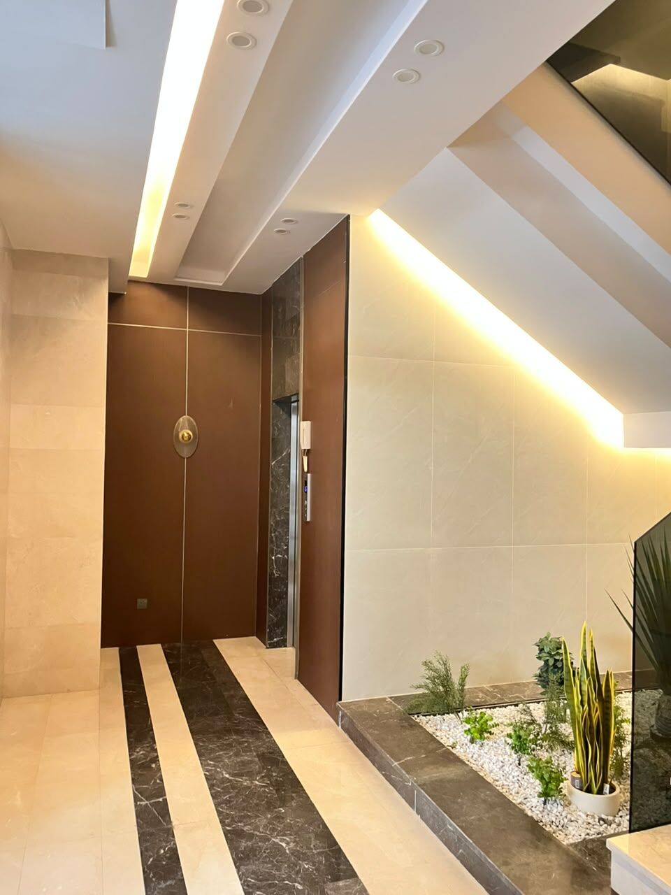 Jeddah, Apartments, Flats, Houses & Villas, SAR 42000/year,  Furnished,  3 BR,  118 Sq. Meter,  Apartment For Rent