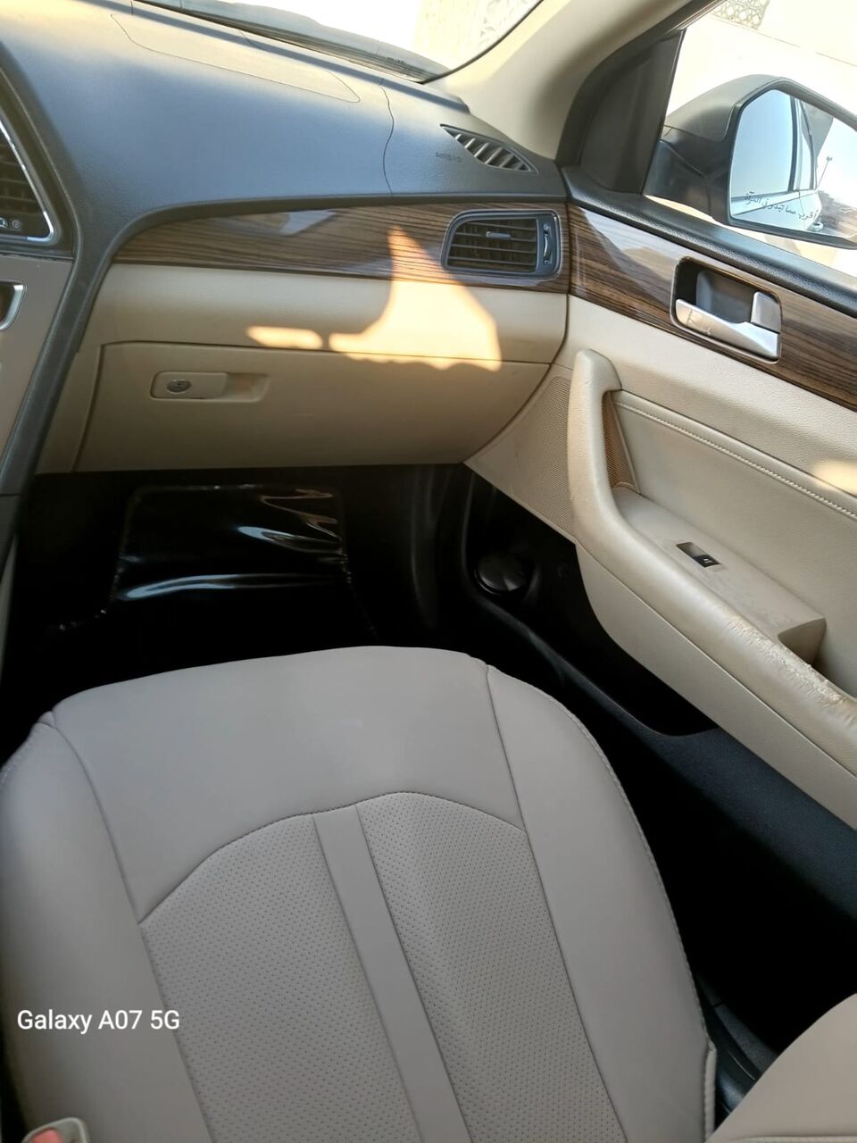 Riyadh, Vehicles, Cars & Trucks , SAR 220000,  Sonata 2017,  2017,  Automatic,  450000 KM,  URGENT SALE