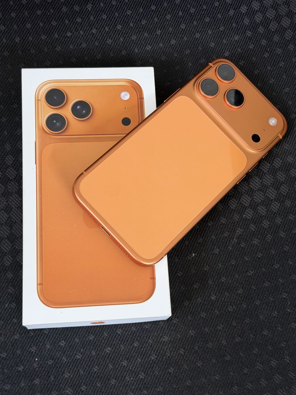 Jeddah, Mobile Phones, SAR 4700,  IPhone 17 Pro Max 256GB &ndash; Cosmic Orange | 100% Battery Health