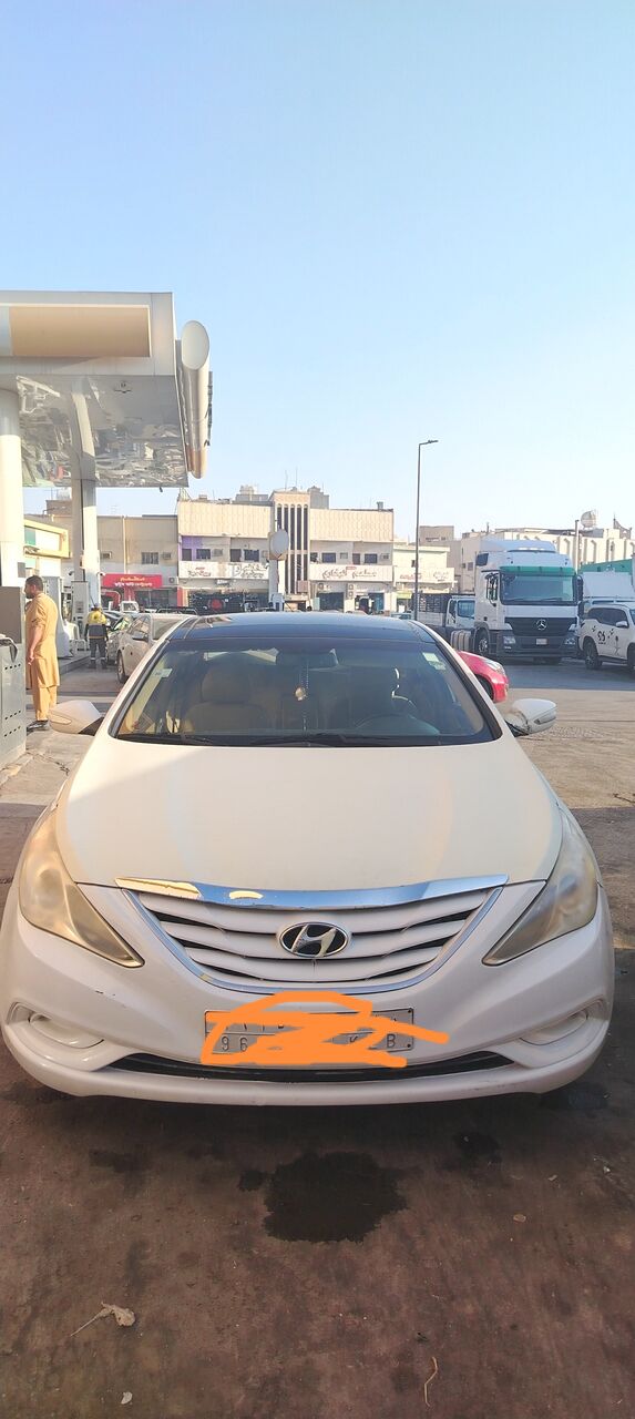 Riyadh, Vehicles, Cars & Trucks , SAR 15000,  Sonata 2012,  2012,  Automatic,  400000 KM,   For Sale