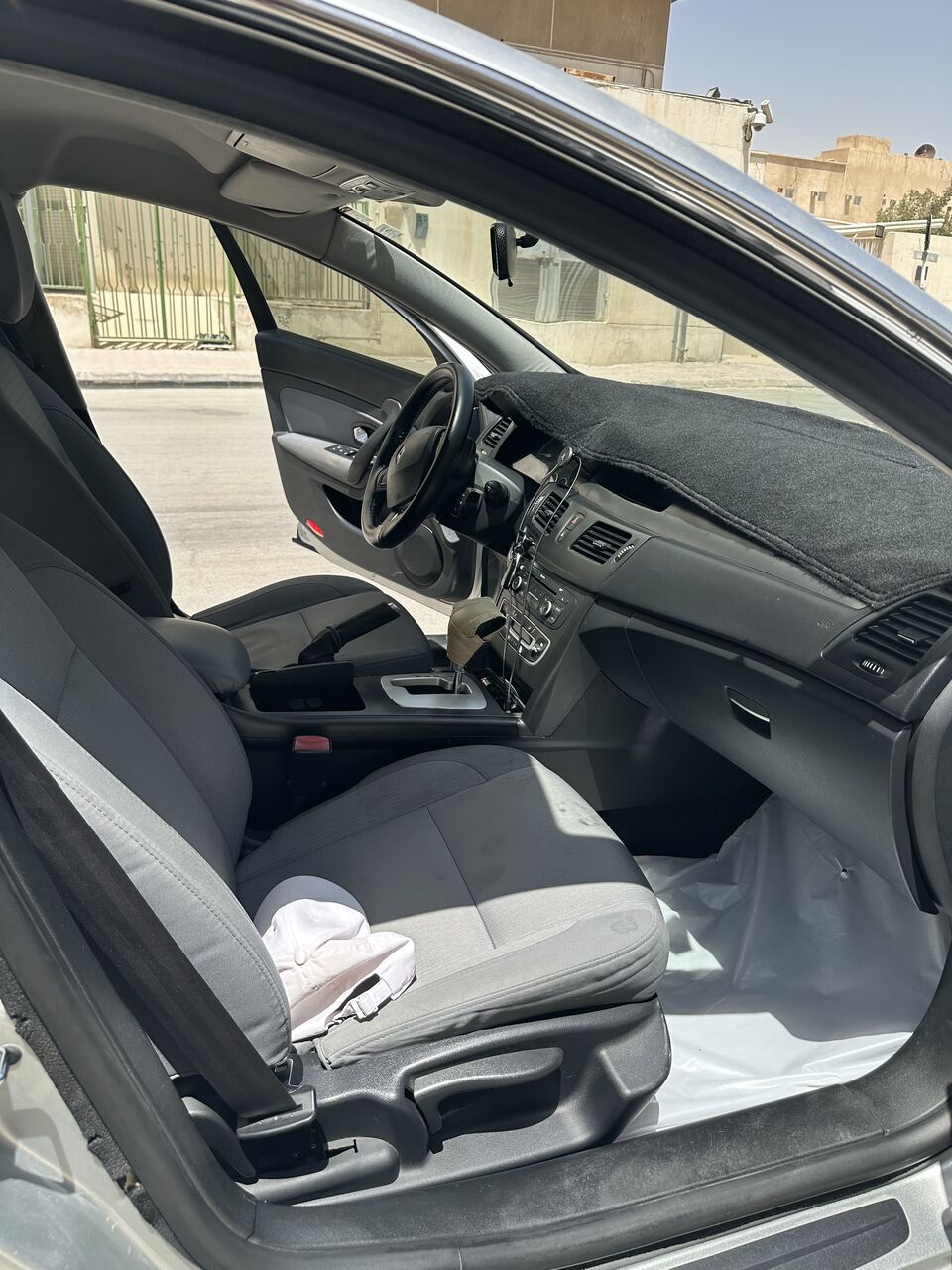 Al Malaz, Vehicles, Cars & Trucks , SAR 15000,  Renault Safrane,  2014,  Automatic,  222790 KM,  🚗 Renault Saffrane  For Sale – SAR 15,000 🚗