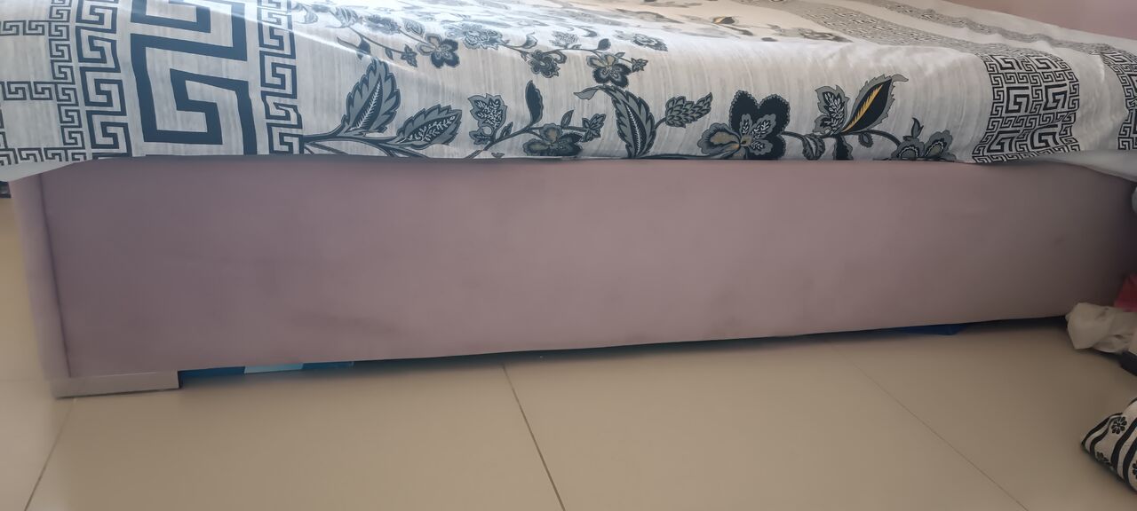 Madinah, Furniture, SAR 650,  🛏️ Home Centre Bed For Sale  ✨💰 Selling For: SAR 650 (negotiable)