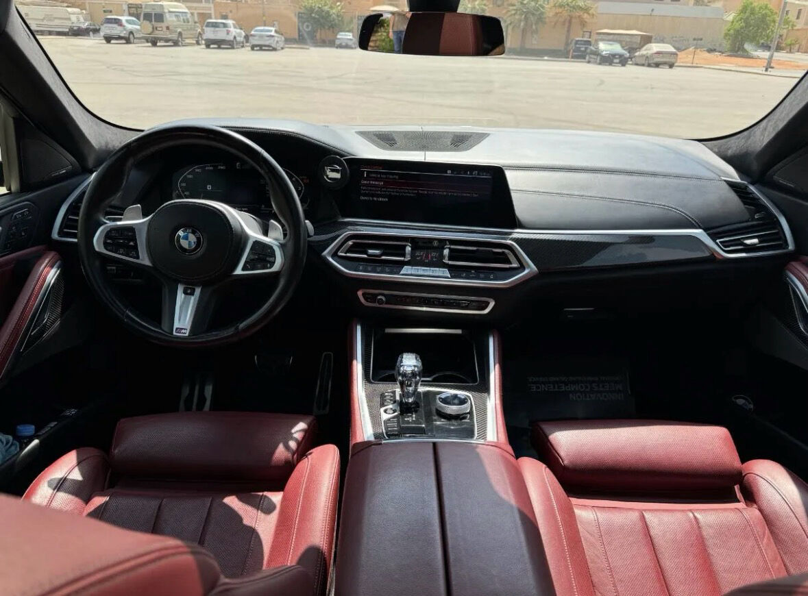 Riyadh, Vehicles, Cars & Trucks , SAR 235000,  Bmw X6,  2021,  Automatic,  124000 KM,   M50i