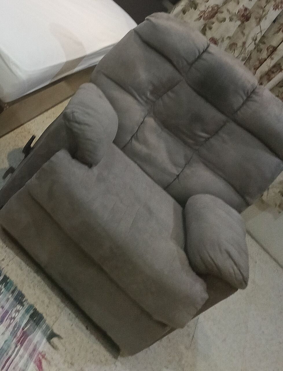 Riyadh, Furniture, SAR 600,  Recliner Single Sofa Chair For Sale