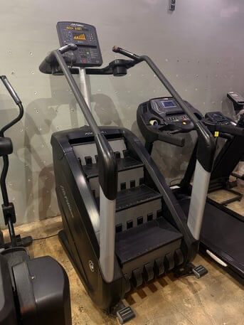 Riyadh, Sporting Goods, SAR 12000,  Life Fitness PowerMill | Elevate Your Cardio Engine STAIR CLIMBER