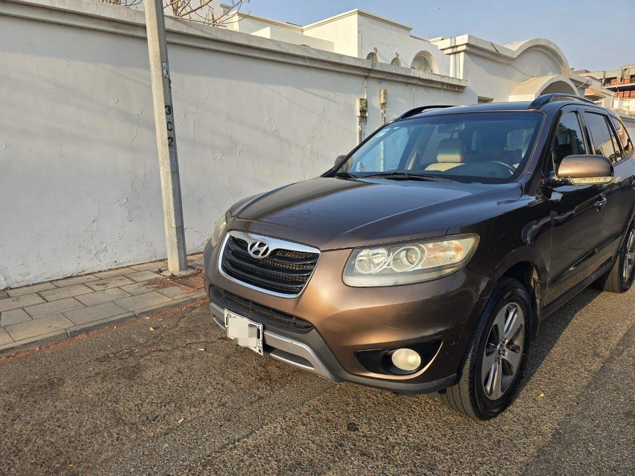 Jeddah, Vehicles, Cars & Trucks , SAR 23000,  Hyundai Santa Fe,  2012,  Automatic,  320000 KM,  , , 3.5L 6-cylinder Engine 4WD, Selling Urgently