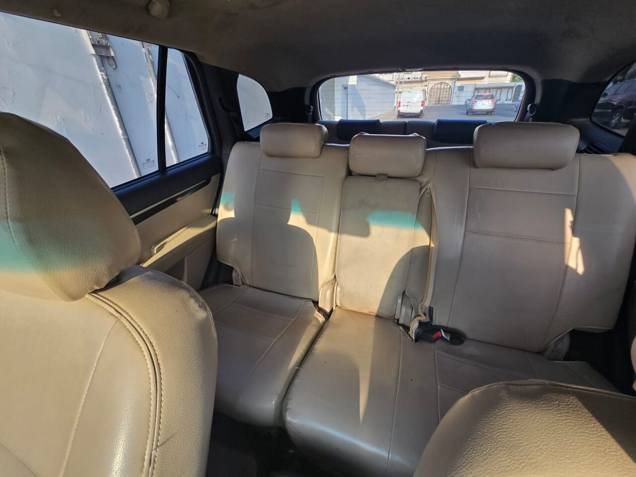 Jeddah, Vehicles, Cars & Trucks , SAR 23000,  Hyundai Santa Fe,  2012,  Automatic,  320000 KM,  , , 3.5L 6-cylinder Engine 4WD, Selling Urgently
