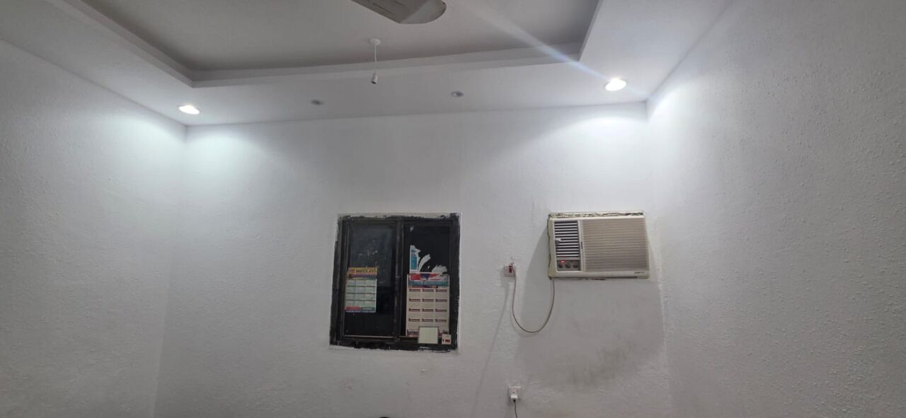 Jeddah, Rooms for Rent, SAR 1000/month,  One Room Available In Flat , For Bachelor,