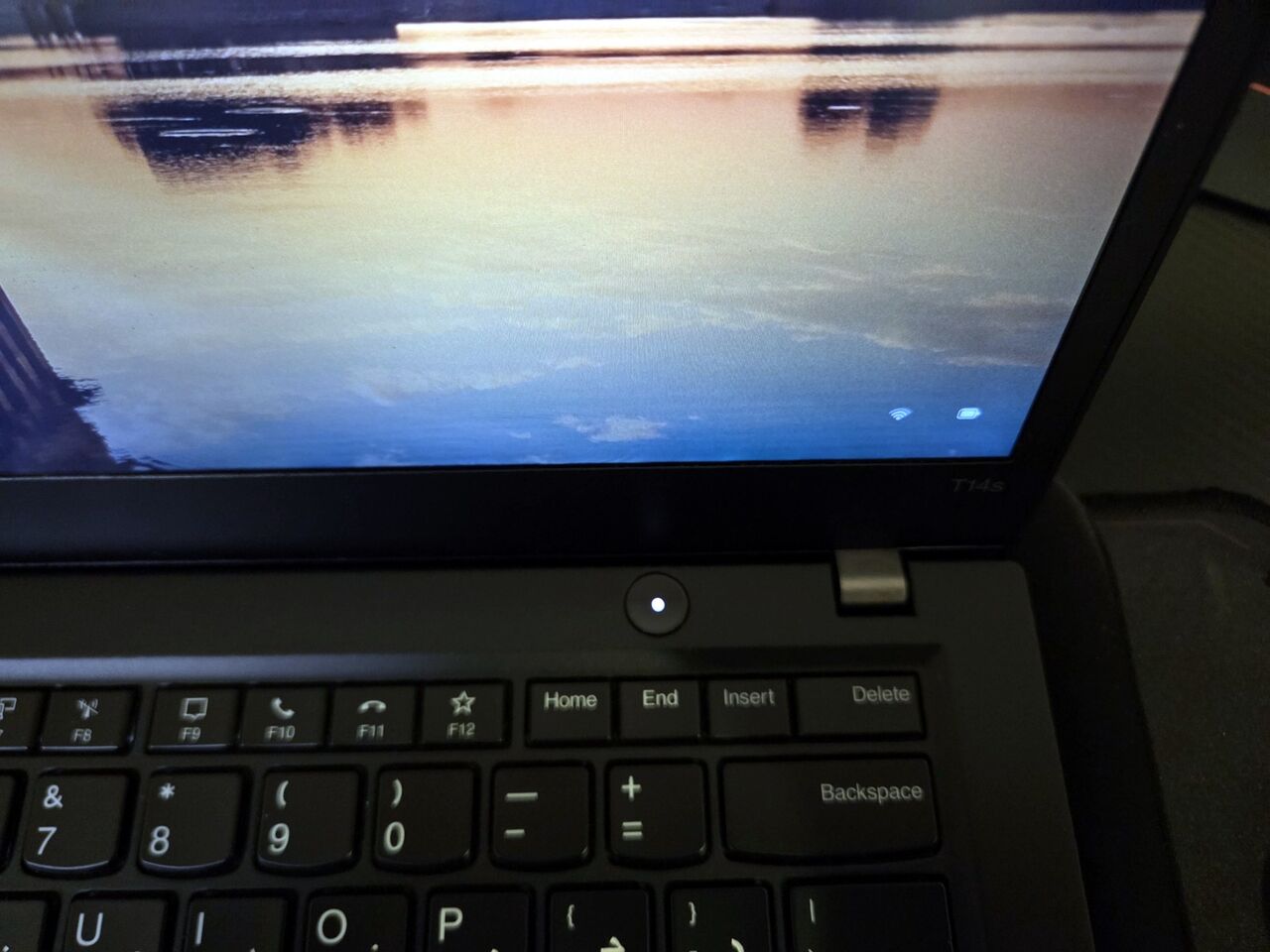 Riyadh, Computers, SAR 1500,  Lenovo ThinkPad T14s Gen 1 - Core I7 VPro, 16GB RAM, 256GB SSD - New Charger + Mouse + Sle