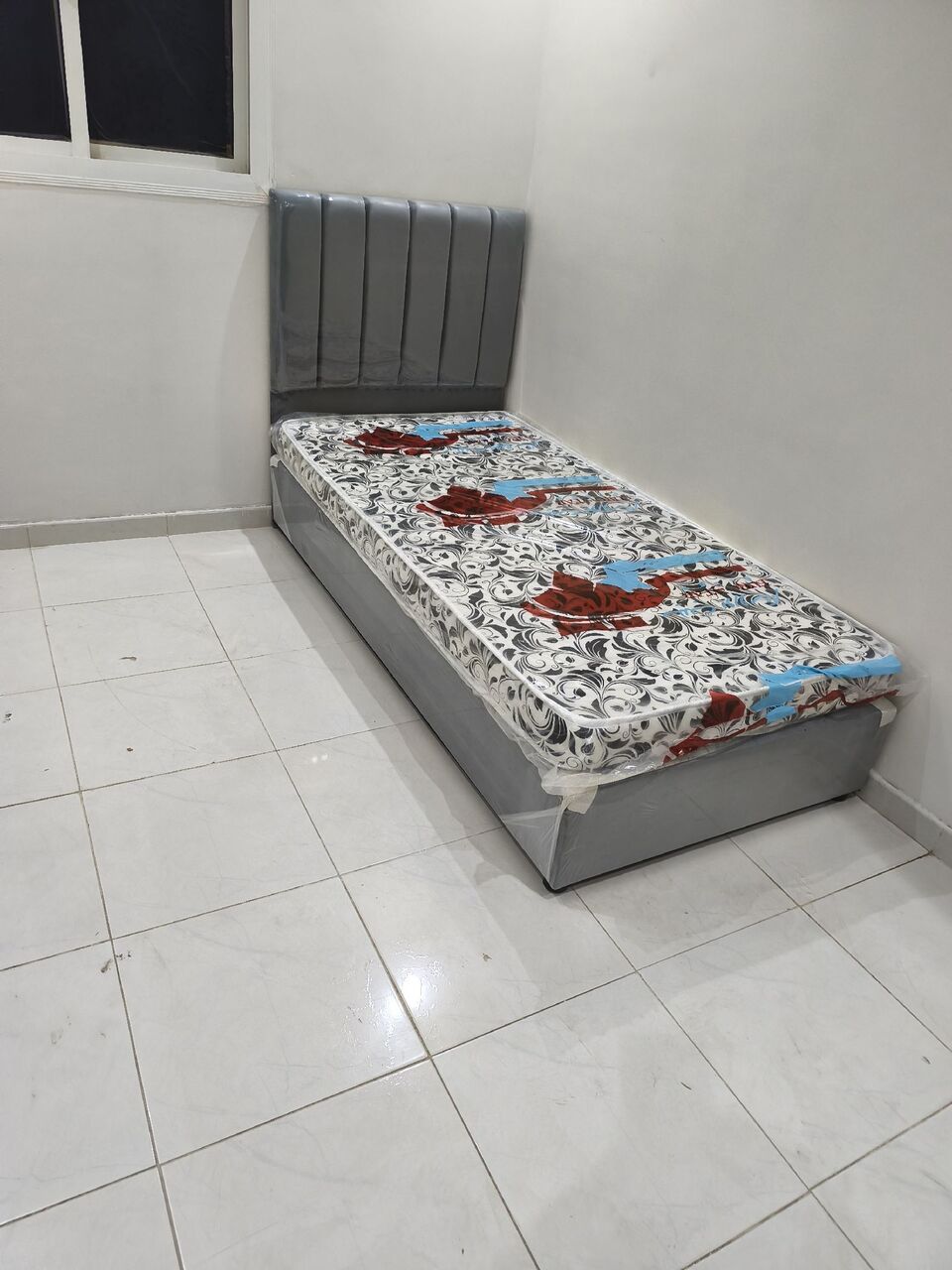 Al Safa, Furniture, SAR 1,  Single Bed With Mattress Available Brand New