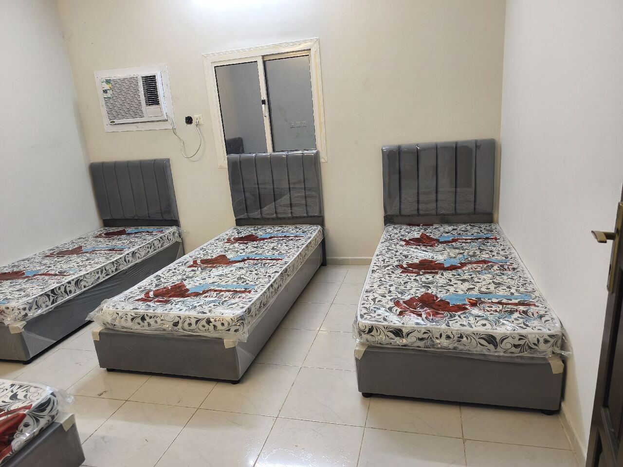 Al Safa, Furniture, SAR 1,  Single Bed With Mattress Available Brand New