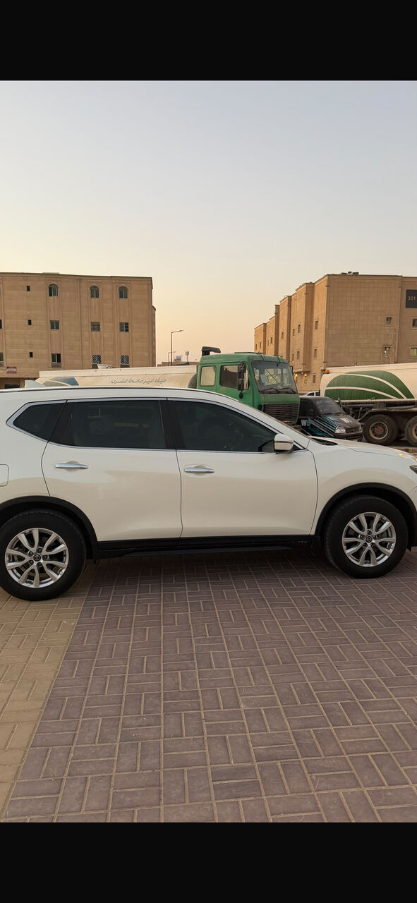 Riyadh, Vehicles, Cars & Trucks , Nissan X-Trail,  2020,  Automatic,  78000 KM,