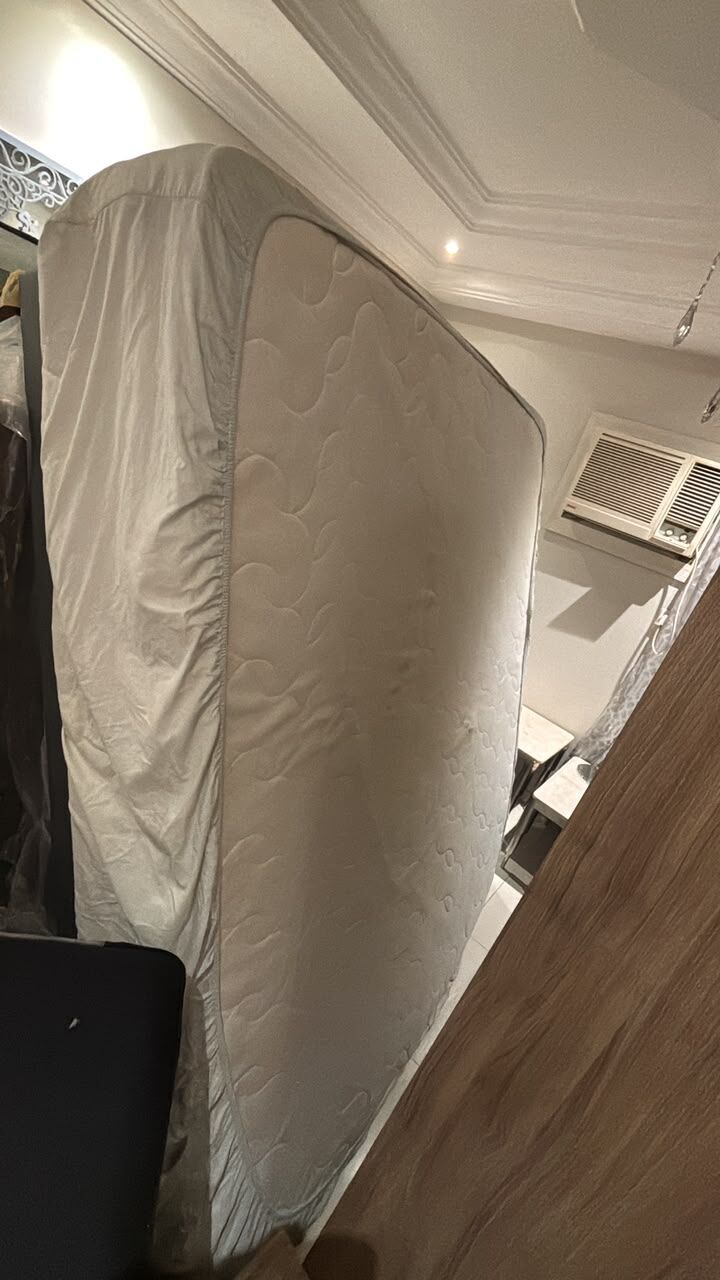 Jeddah, Furniture, SAR 450,  Double Bed With A High-quality Mattress In Excellent Condition
