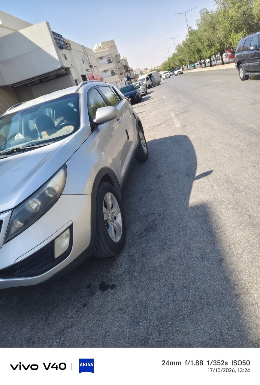 Riyadh, Vehicles, Cars & Trucks , SAR 25000,  Kia Sportage,  2012,  Automatic,  343047 KM,  In Good Condition