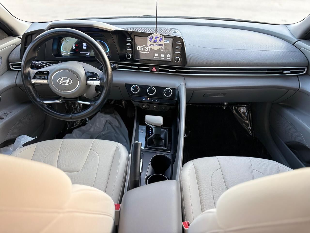 Riyadh, Vehicles, Cars & Trucks , SAR 59000,  HYUNDAI ELANTRA,  2025,  Automatic,  40000 KM,  NEAT AND CLEAN  ORIGINAL PAINT A