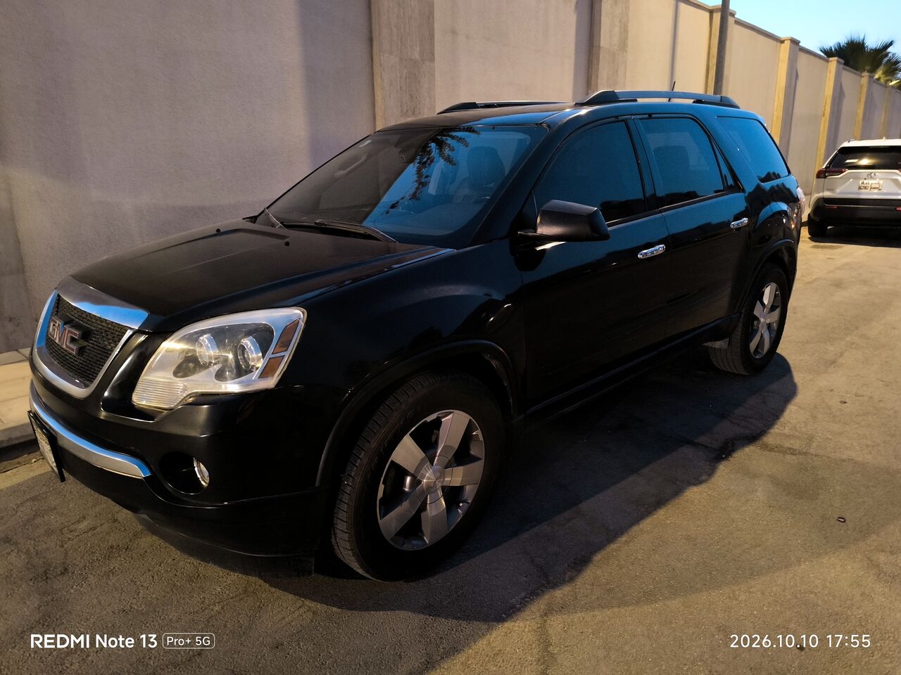 Riyadh, Vehicles, Cars & Trucks , SAR 19000,  Gmc Acadia,  2011,  Automatic,  302000 KM,  Filipino Owner. Car Is Maintained All The Time.