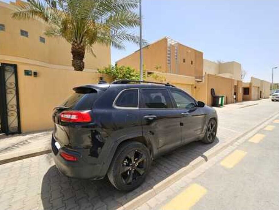 Riyadh, Vehicles, Cars & Trucks , SAR 30,  Jeep Cherokee Sports 2016. Powerful, Reliable SUV,  2016,  Automatic,  197 KM,