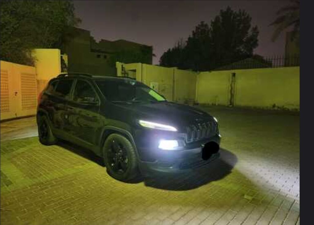 Riyadh, Vehicles, Cars & Trucks , SAR 30,  Jeep Cherokee Sports 2016. Powerful, Reliable SUV,  2016,  Automatic,  197 KM,