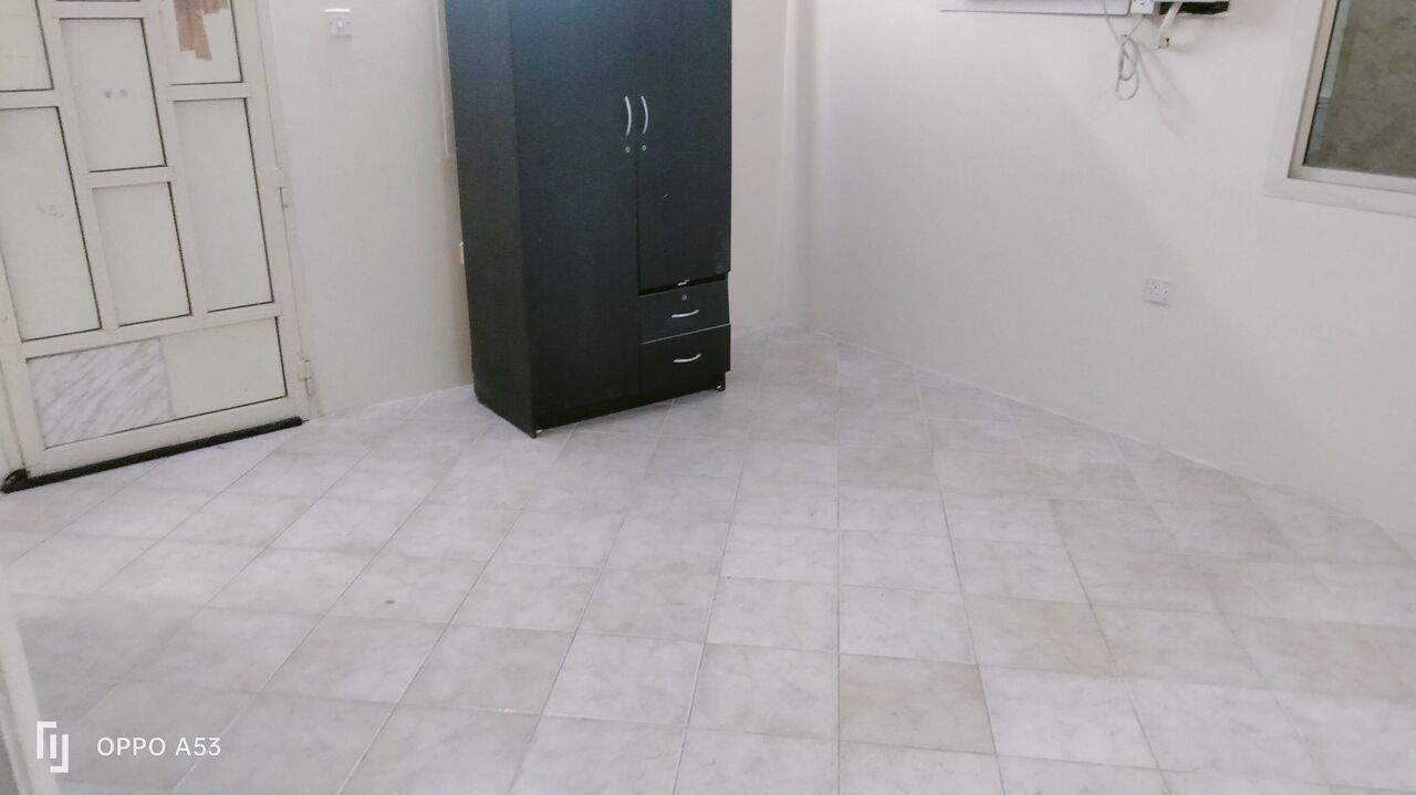Gudaibiya, Apartments, Flats, Houses & Villas, BHD 140/month,  Semi Furnished Studio Flat For Rent In Gudaibiya ( Including Electricity)