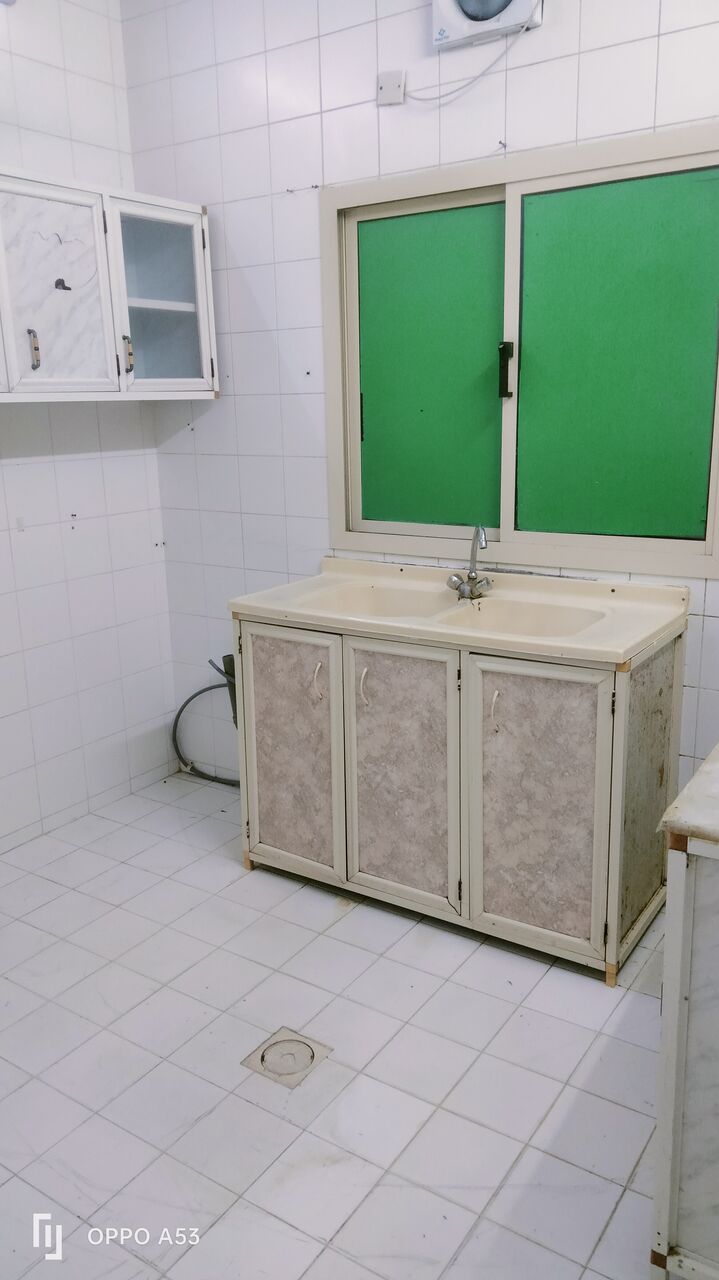 Gudaibiya, Apartments, Flats, Houses & Villas, BHD 140/month,  Semi Furnished Studio Flat For Rent In Gudaibiya ( Including Electricity)