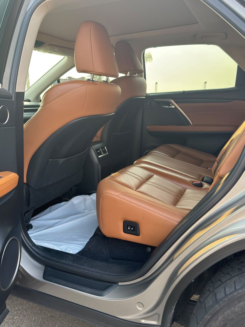 Jeddah, Vehicles, Cars & Trucks , SAR 145000,  Lexus RX,  2020,  Automatic,  166000 KM,