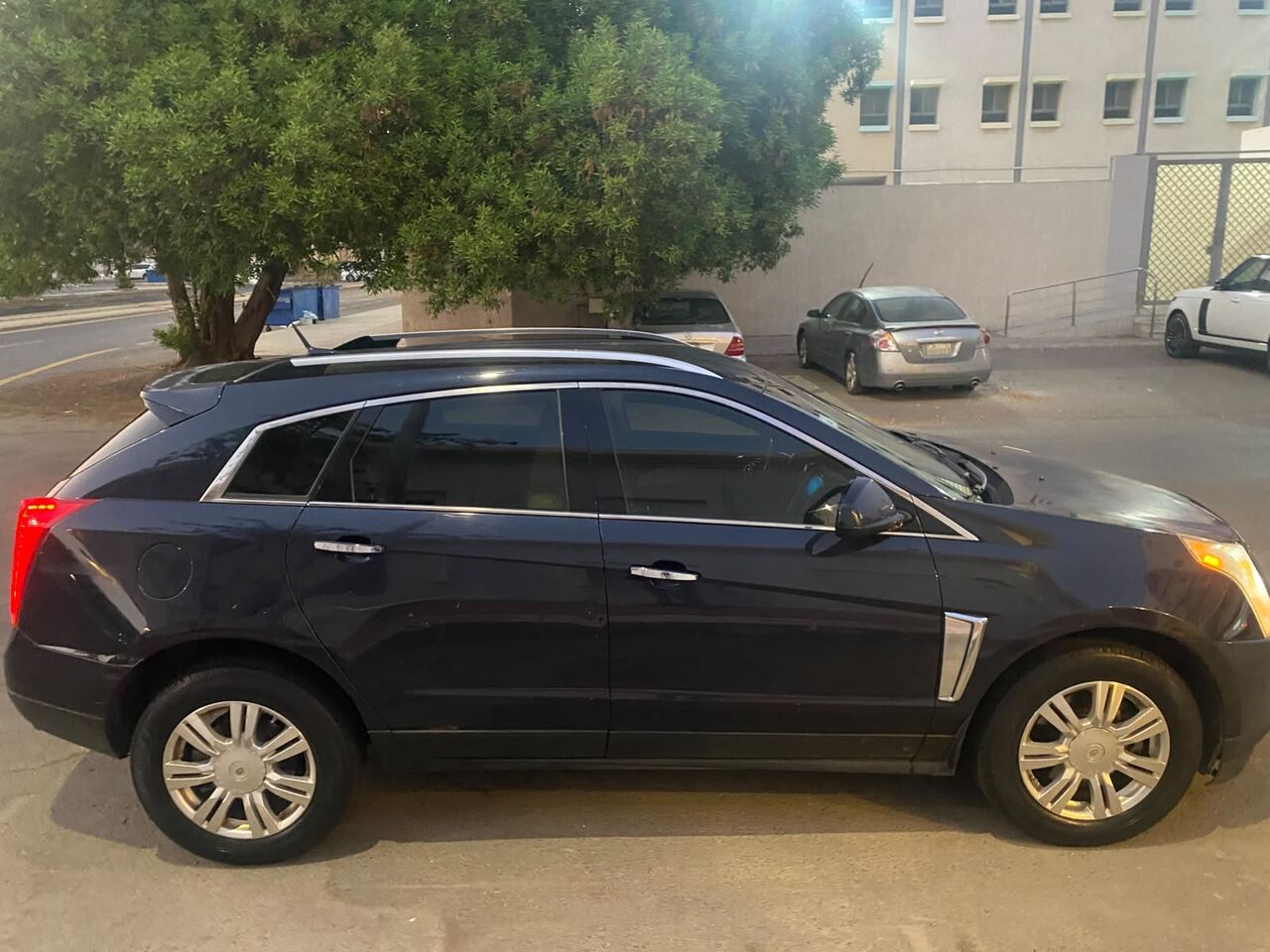 Jeddah, Vehicles, Cars & Trucks , SAR 25000,  Cadillac SRX,  2014,  Automatic,  260000 KM,   Price Negotiable