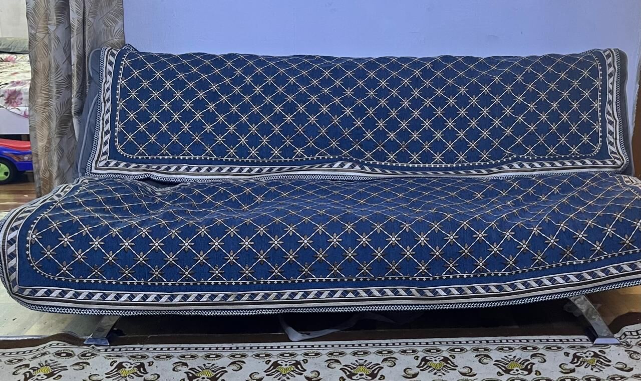 Hara, Furniture, SAR 1,  Urgently Want To Sale 2 Sofa, 1 Single Bed, And A Small Dressing Table