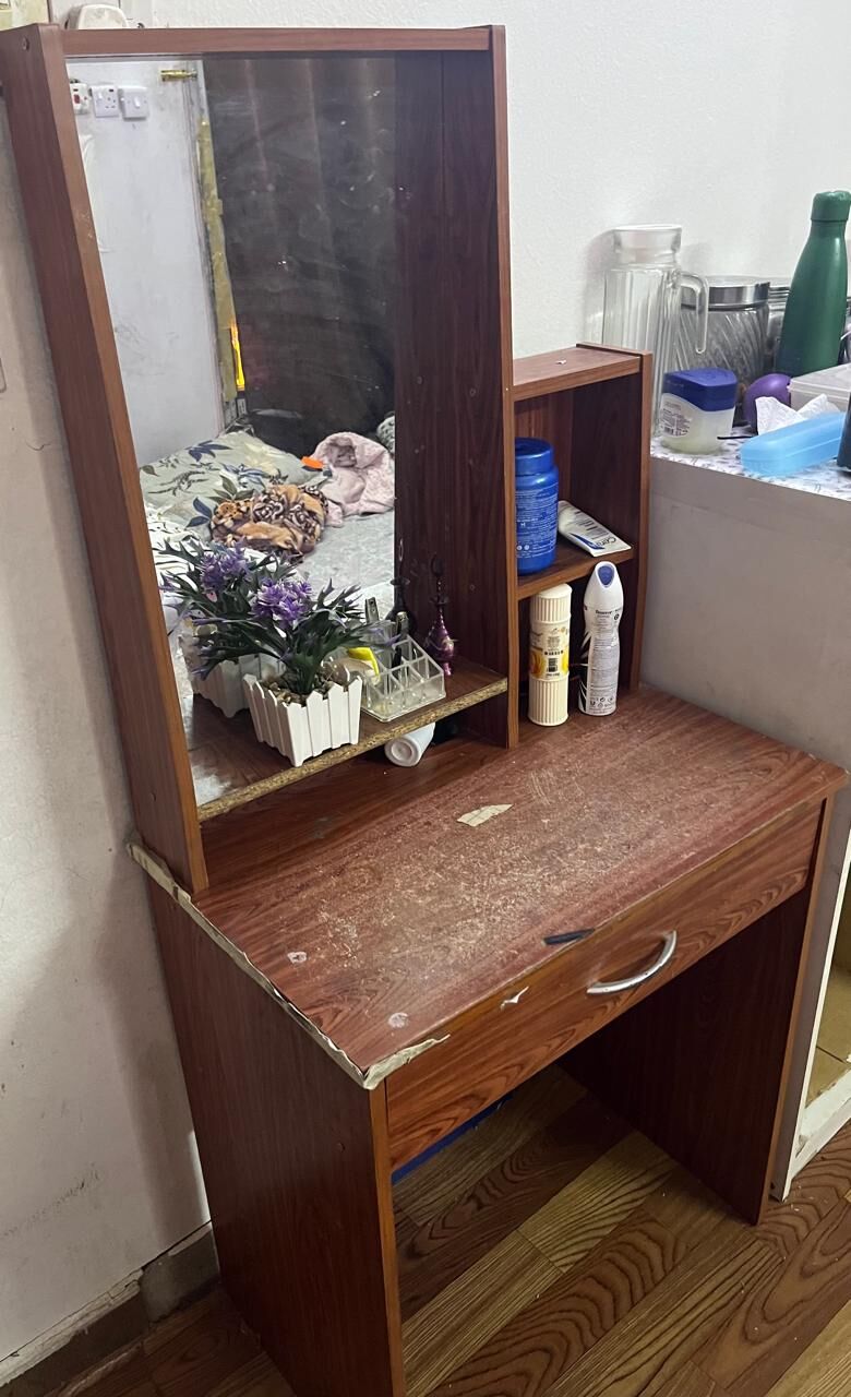 Hara, Furniture, SAR 1,  Urgently Want To Sale 2 Sofa, 1 Single Bed, And A Small Dressing Table