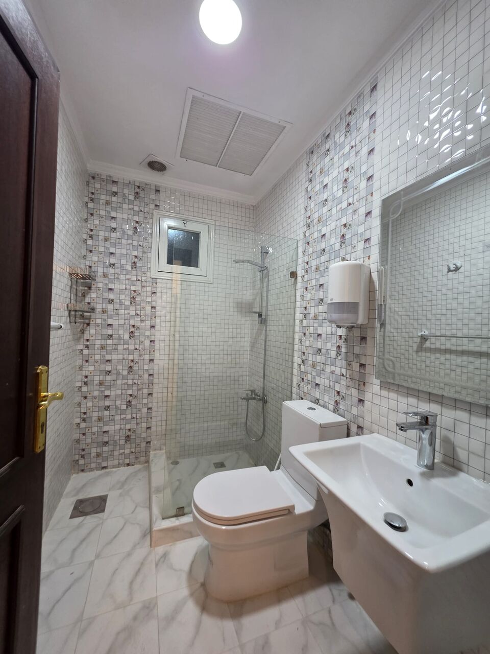 Funaitees, Apartments, Flats, Houses & Villas, KWD 450/month,  Apartment For Rent In Al-Funaitees, First Floor