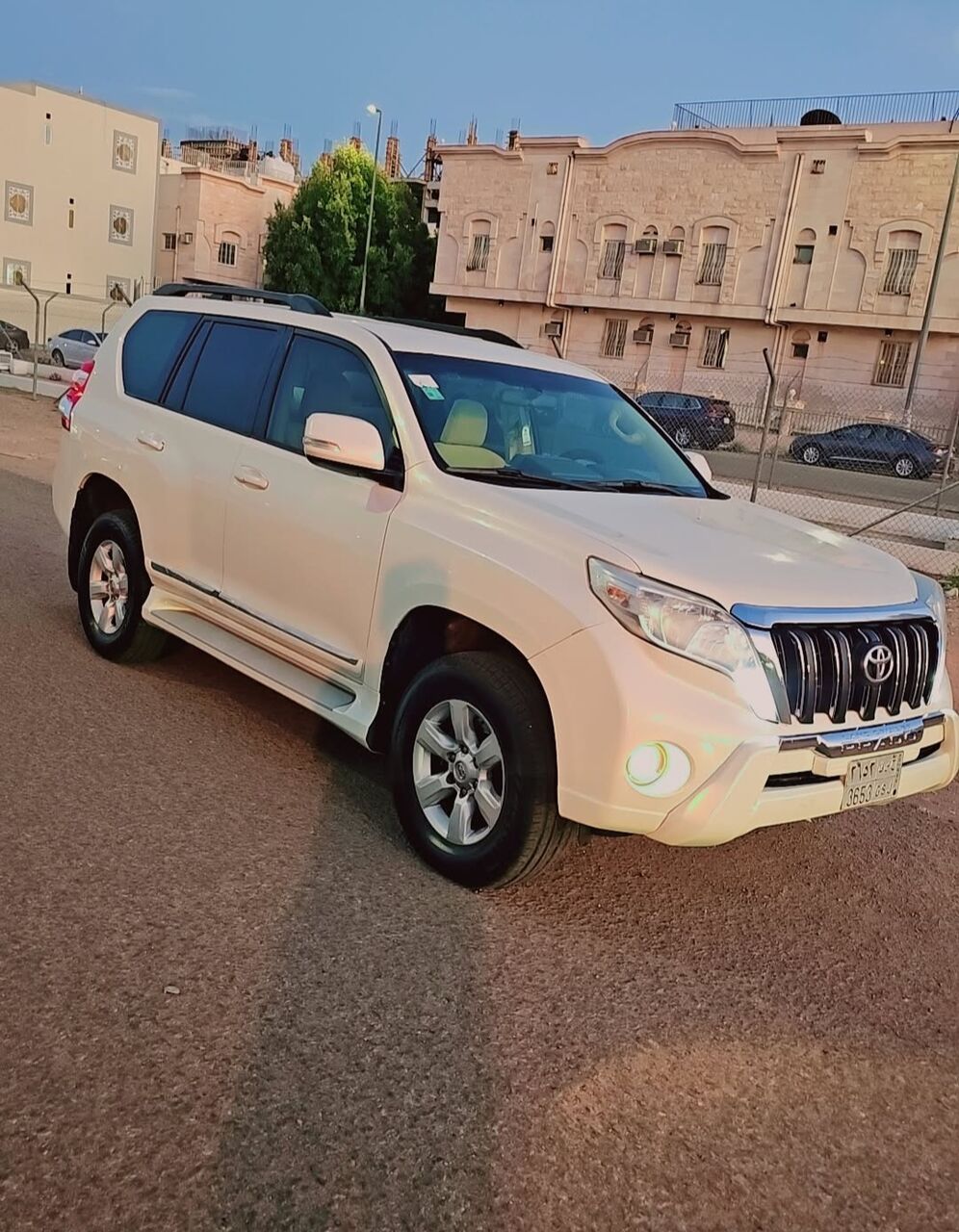 Madinah, Vehicles, Cars & Trucks , SAR 65000,  Toyota Prado,  2014,  Automatic,  690000 KM,
