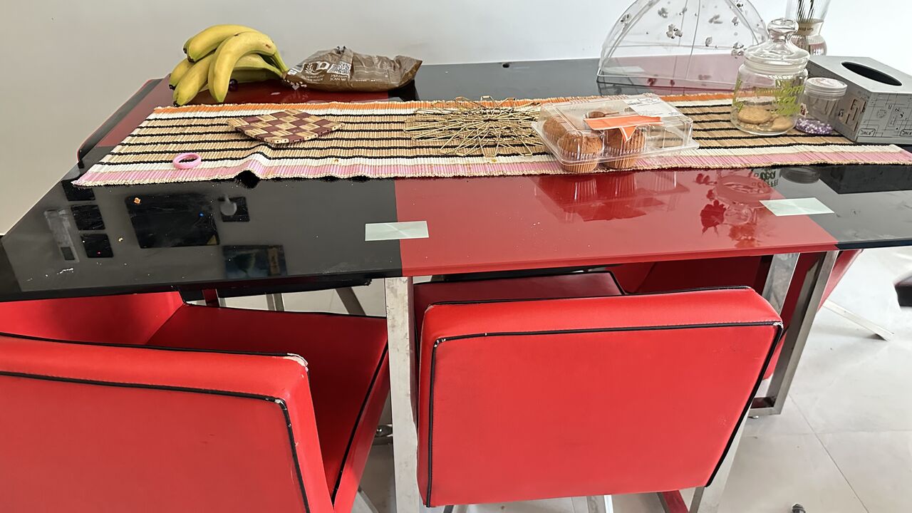 Riyadh, Furniture, SAR 150,  Dining Table With 4 Chairs