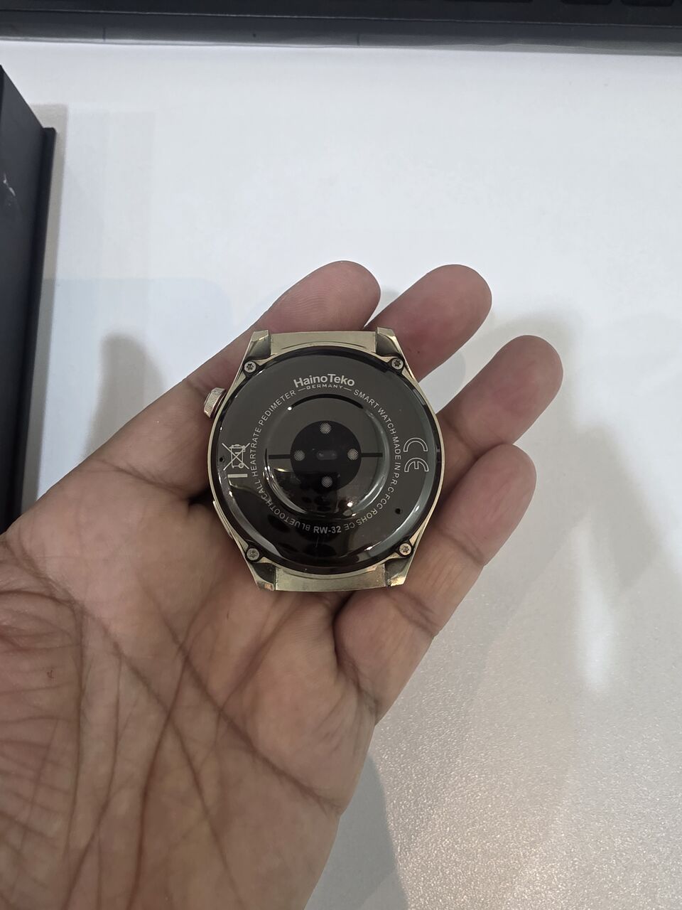 Riyadh, Watches, SAR 125,  Smart Watch R32 Haino Teko