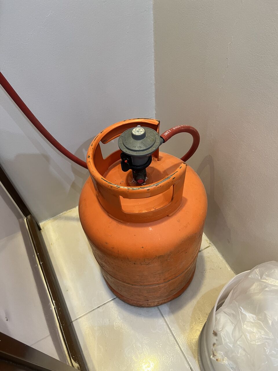 Al Iskan, Appliances, SAR 250,  0548283068 Gas Stove And Gas Cylinder With Hose And Regulator
