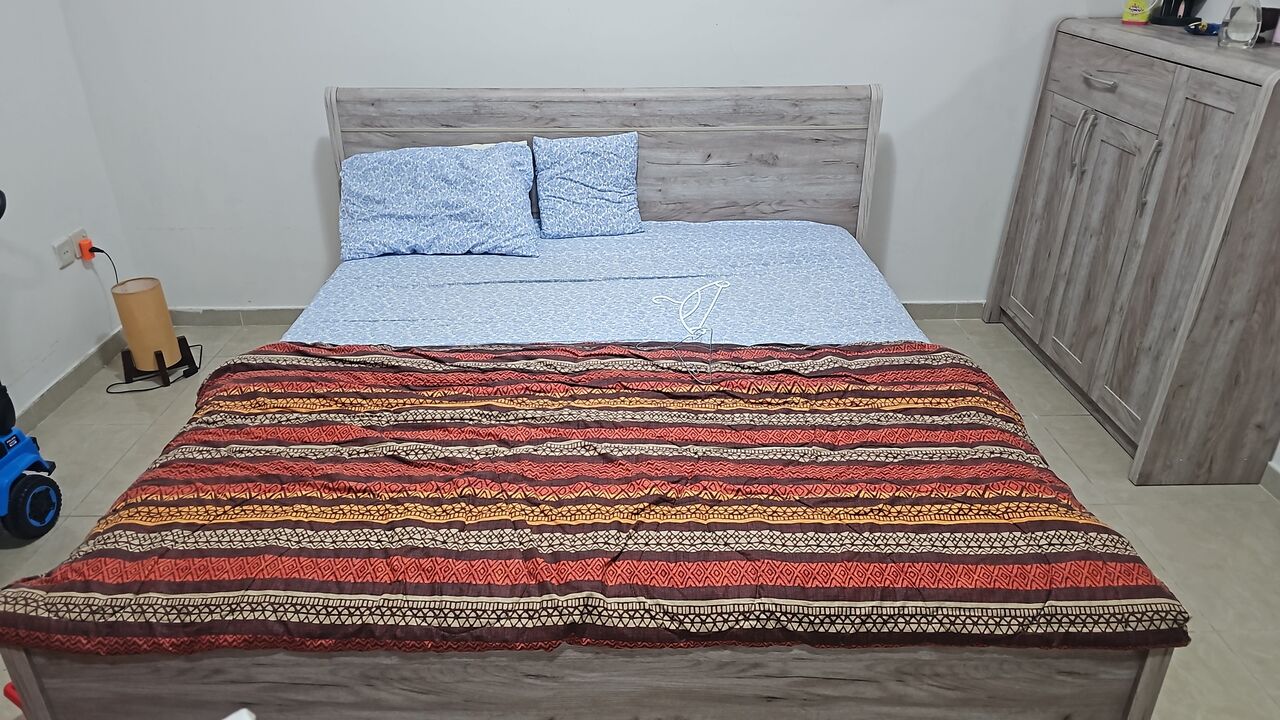 Riyadh, Furniture, SAR 800,  Bed With Cupboard And Big Chester