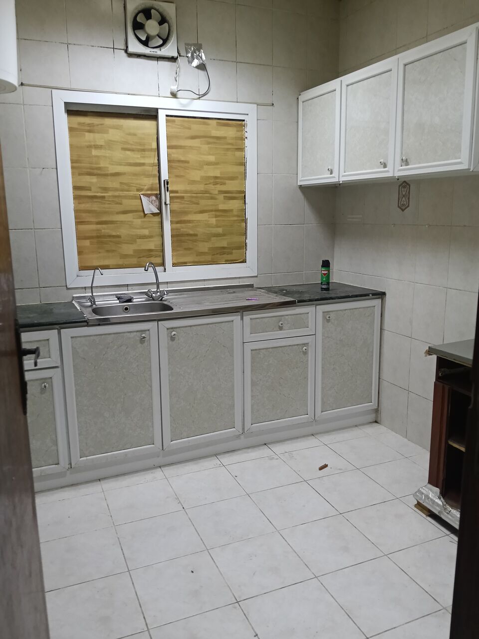 Gudaibiya, Apartments, Flats, Houses & Villas, BHD 200/month,  2 BR,  2 Bedroom Unfurnished Flat For Rent With Ewa