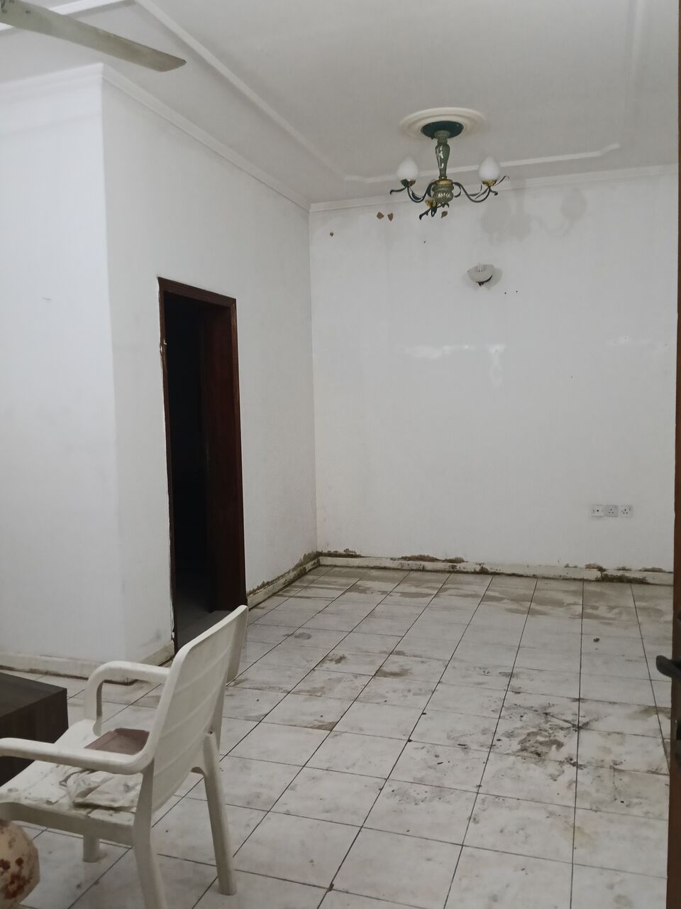 Gudaibiya, Apartments, Flats, Houses & Villas, BHD 200/month,  2 BR,  2 Bedroom Unfurnished Flat For Rent With Ewa