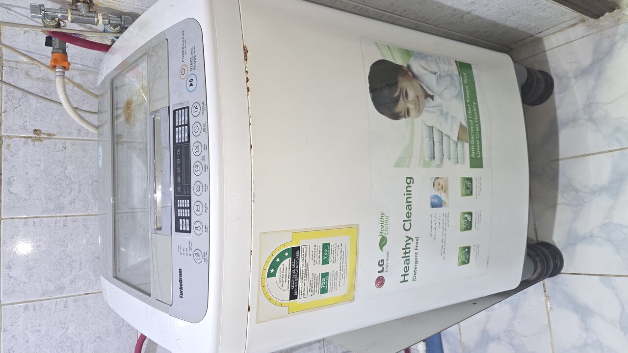 Jeddah, Household Items, SAR 800,  LG Top Load Washing Machine 8 Kg