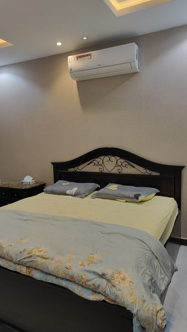 Al Rimal, Rooms for Rent, SAR 2000/month,  Furnished,  15 Sq. Meter,  Villa Sharing: Fantastic Bedroom For Rent (Bachelor)