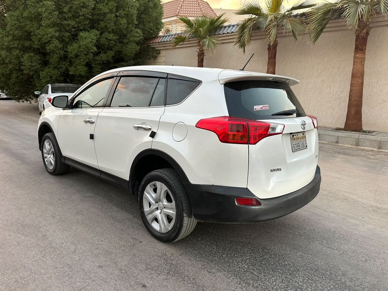 Riyadh, Vehicles, Cars & Trucks , SAR 41000,  Toyota RAV4,  2014,  Automatic,  365000 KM,    For Sales 100% Accident Free 2nd Owner