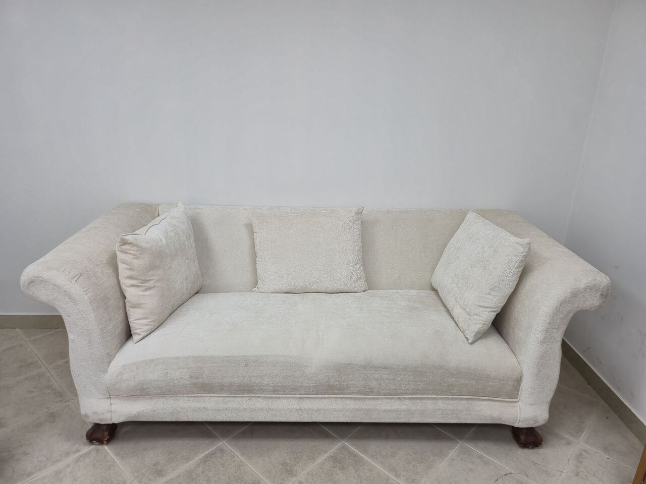 Olaya, Furniture, SAR 1500,  FINAL EXIT SALE SOFA SET IMMACULATE CONDITION
