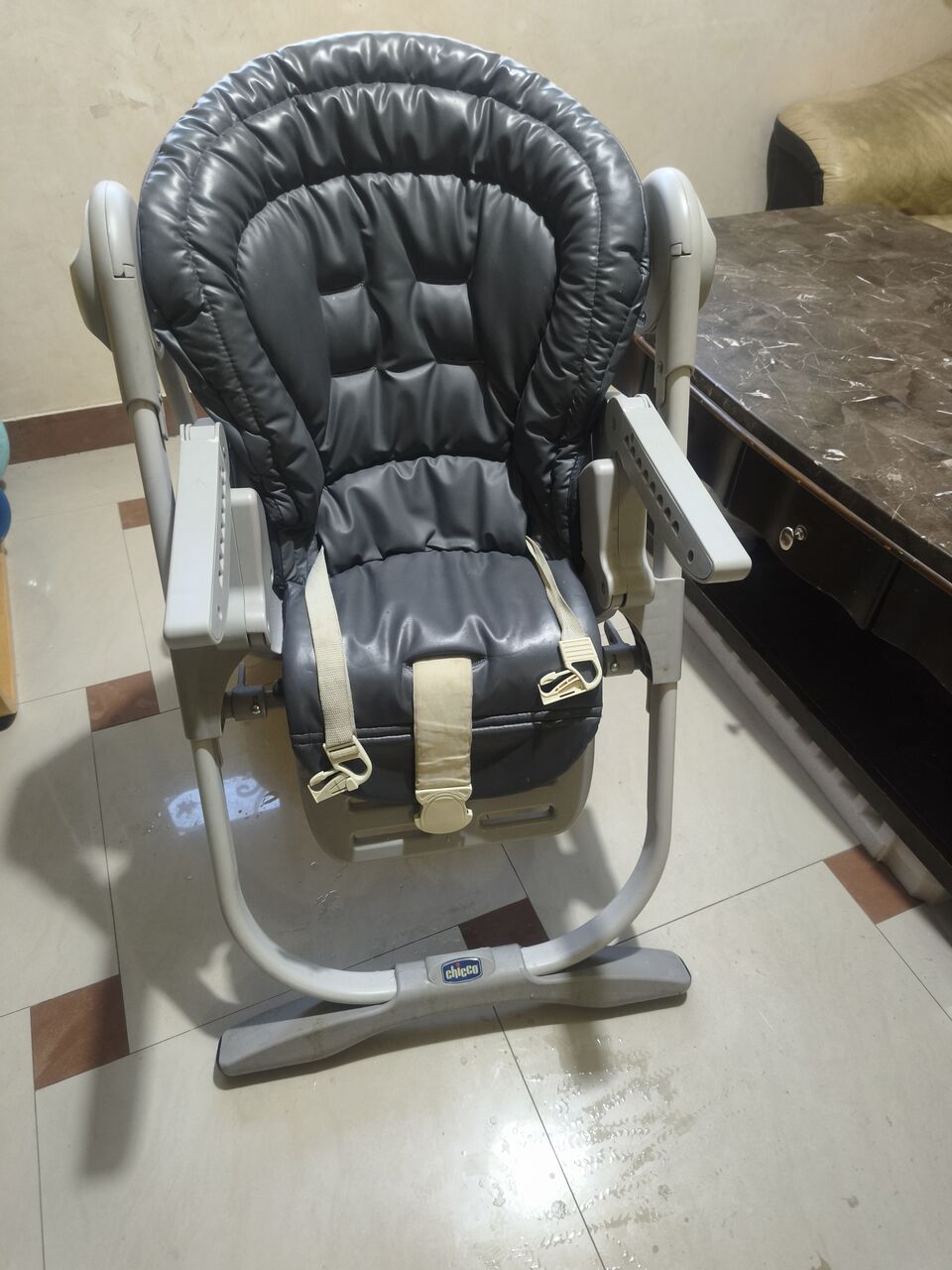 Al Wadi, Baby & Kid Stuff, SAR 400,  Chicco Baby High Chair