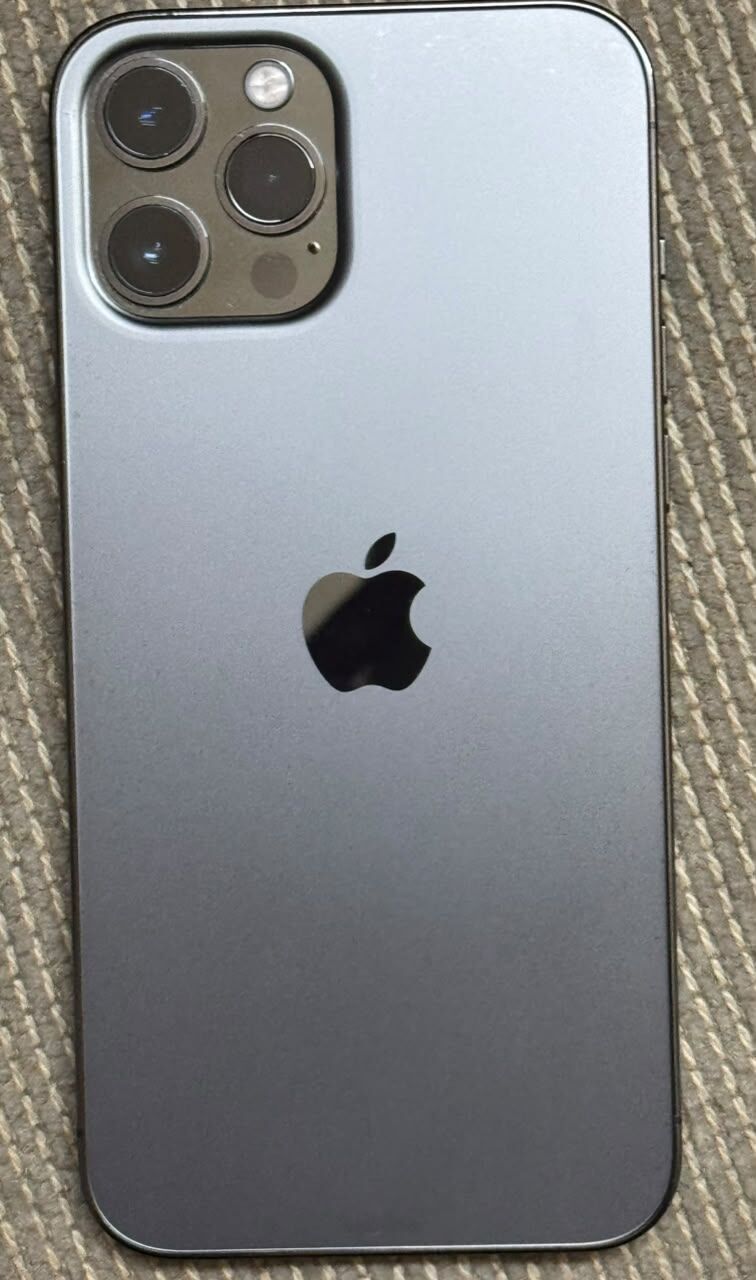 Riyadh, Electronics, SAR 1800,  Selling IPhone 12 Pro Max