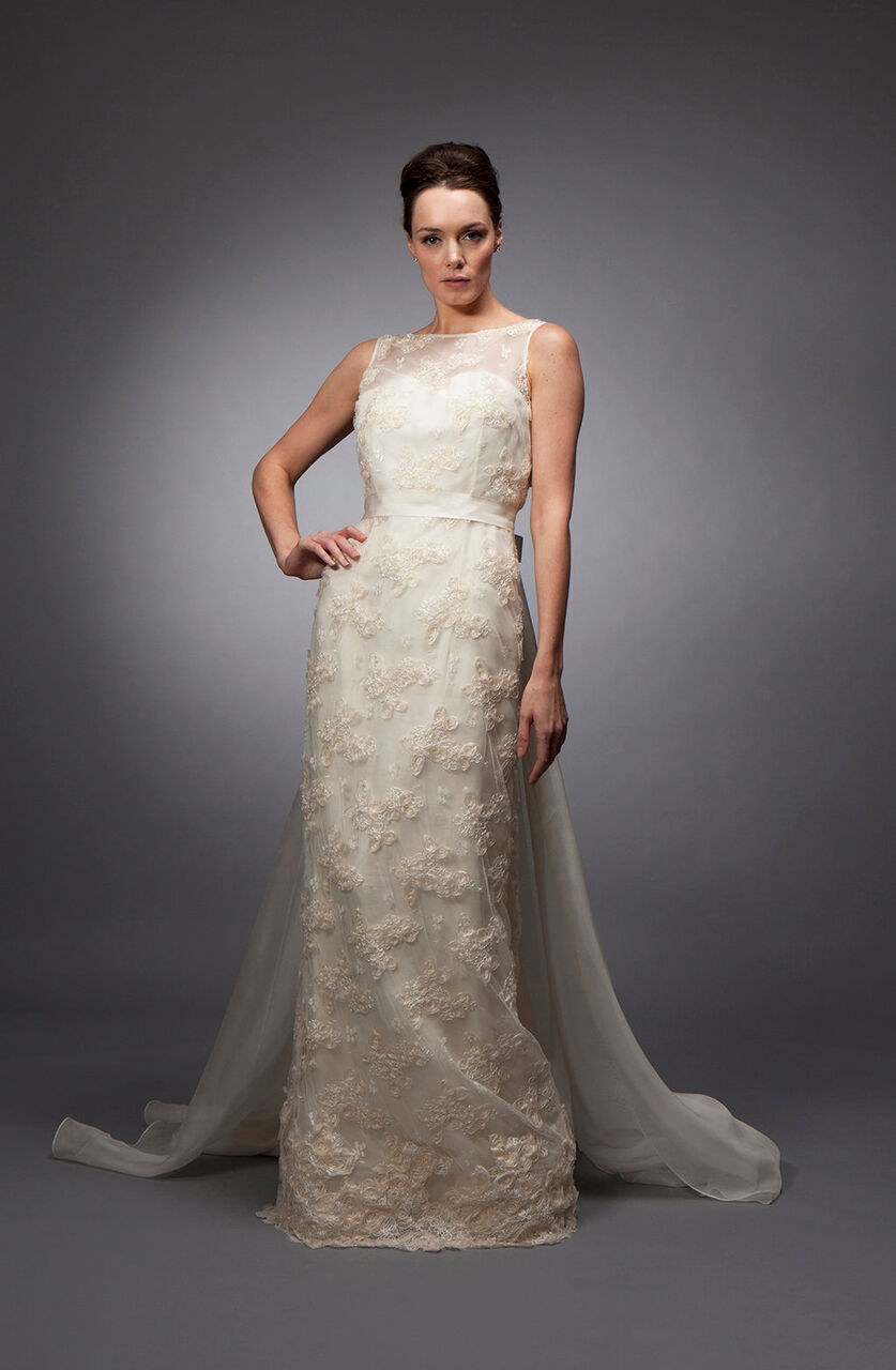New York, Clothing & Accessories, USD 3382,  Shop Bridal Wedding Gowns Brooklyn For A Spooky Halloween Wedding