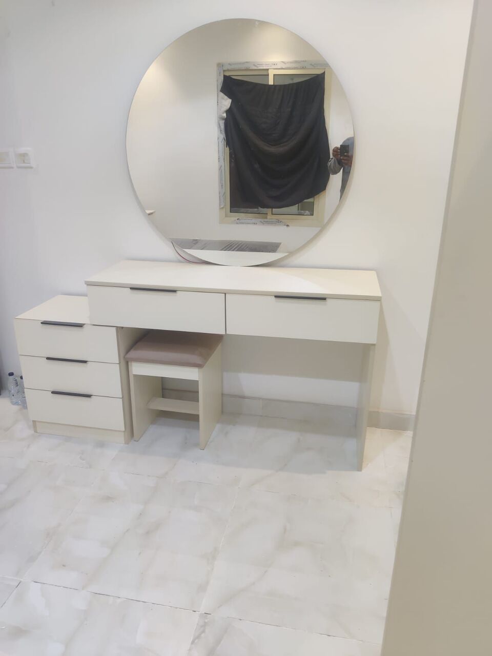 Jeddah, Furniture, SAR 1,  New Complete Bedroom Set For Sale