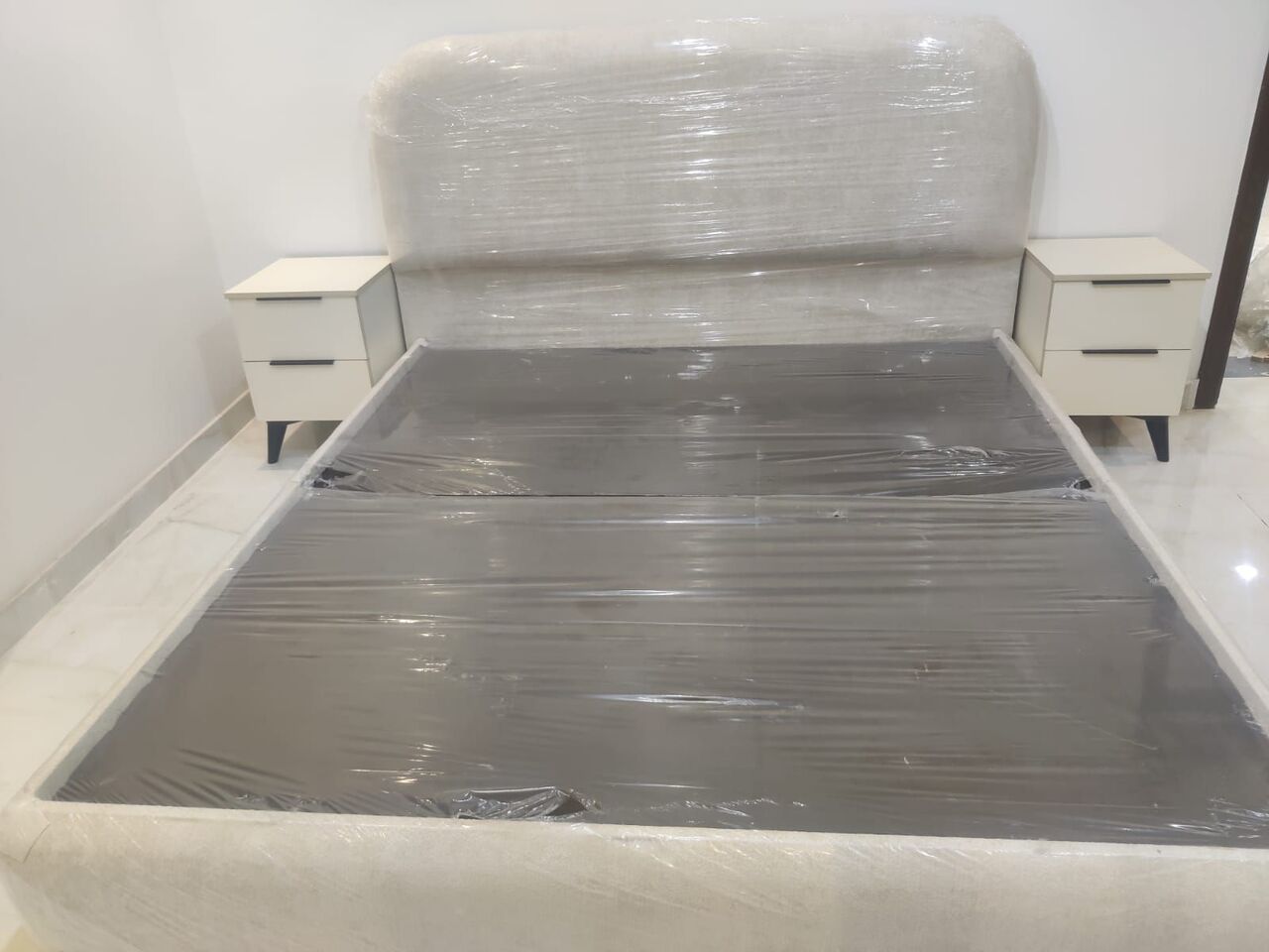 Jeddah, Furniture, SAR 1,  New Complete Bedroom Set For Sale