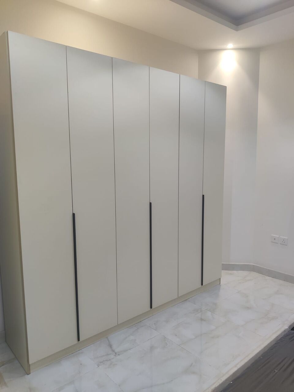 Jeddah, Furniture, SAR 1,  New Complete Bedroom Set For Sale